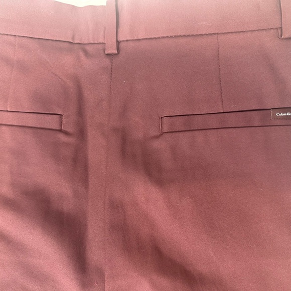Calvin Klein woman’s Burgundy Chinos - Picture 9 of 9